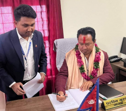 को हुन् बिहादी गाउँपालिका अध्यक्ष परविन गुरुङ?  